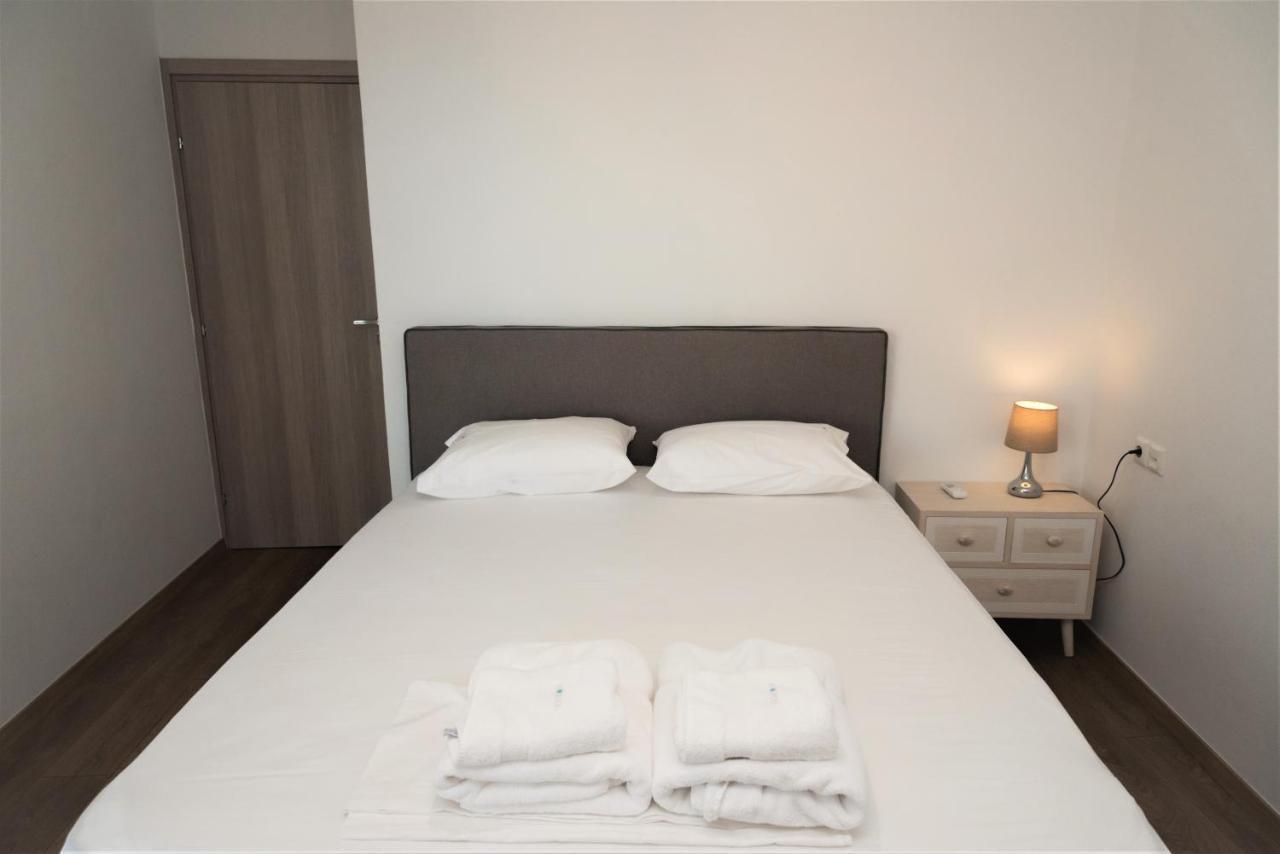 Koules Sea View City Apartment Iraklion Buitenkant foto